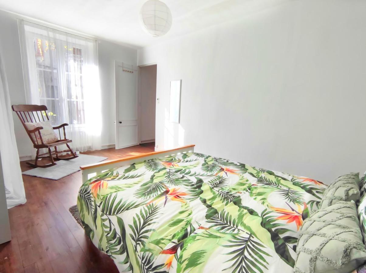 Number 22 - Le Dorat - Apartment One With Garden & Free Parking Eksteriør bilde