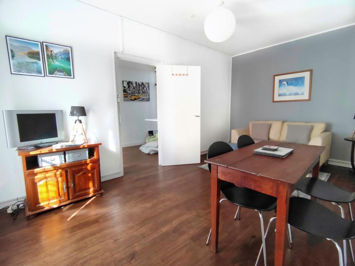 Number 22 - Le Dorat - Apartment One With Garden & Free Parking Eksteriør bilde