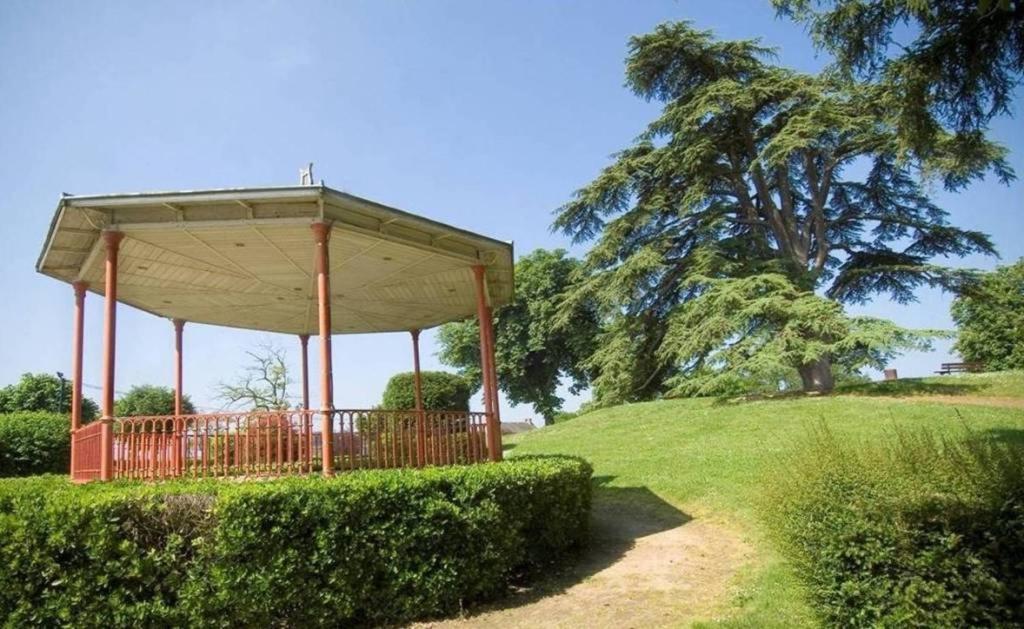 Number 22 - Le Dorat - Apartment One With Garden & Free Parking Eksteriør bilde